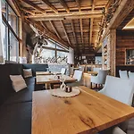 Margarethenstein Boutique Including Zell Am Summercard Hotel 4*